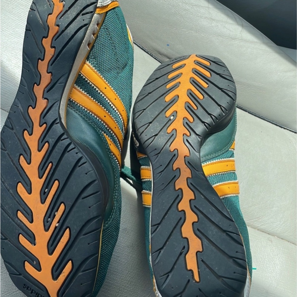 Team Adidas Goodyear Driving Shoes - Men's US Size  11 Green and Yellow
